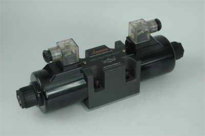 Rozdzielacz-SHD-03G-2B2S-D24D